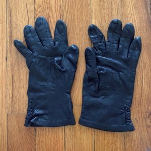 2/$30 Leather gloves (Women’s)